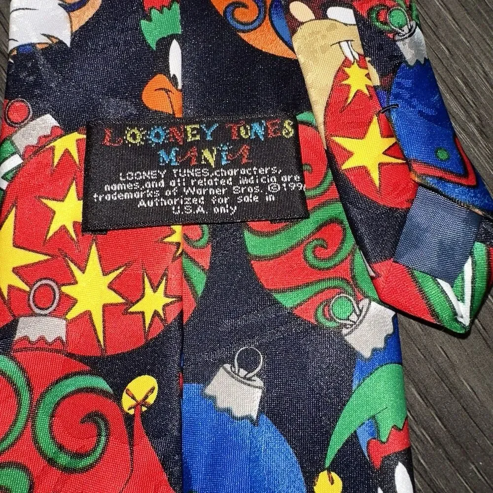 1996 Looney Tunes Christmas Neck Tie Polyester Taz Bugs Tweety Daffy Sylvester